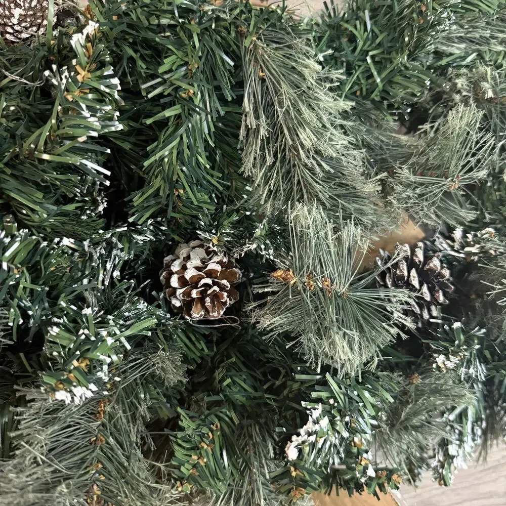 Pre-lit 9’ Foot Christmas Garland Holiday Decor Lights Pinecone Twig Snow Mantel